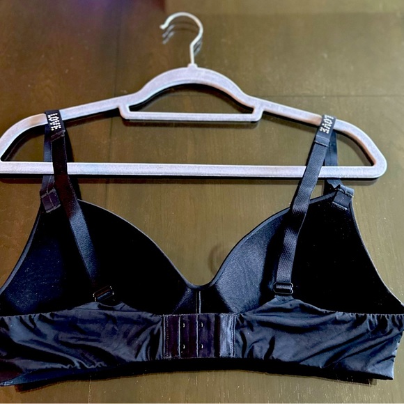 Victoria Secret Bra - Picture 3 of 6